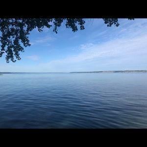 Meet your Posher, Laurence